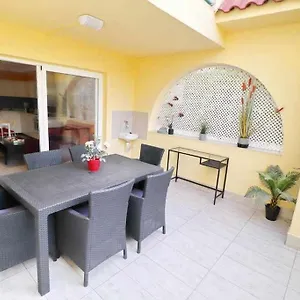  Appartement Mare B12 By Tenerife & Sales